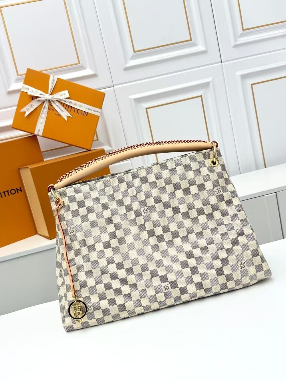 LOUIS VUITTON Artsy MM in Damier Azur Canvas